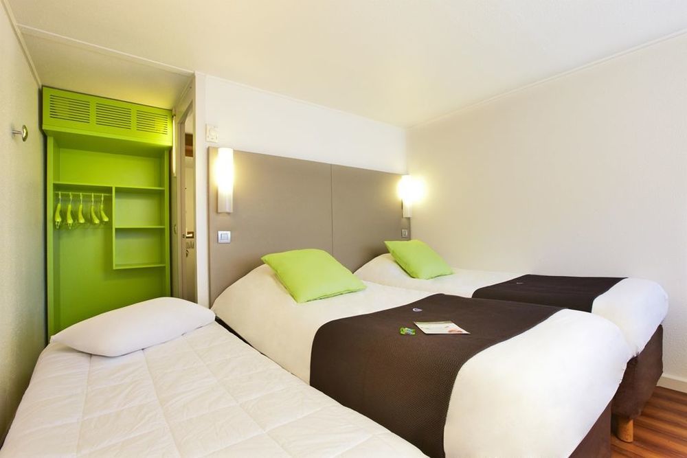 Campanile Beziers A9/A75 Otel Oda fotoğraf